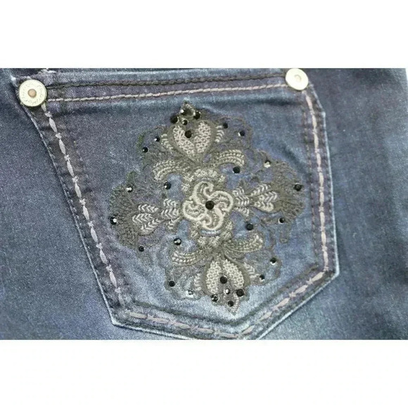 Women's Candie's Blue Jeans- Size 9 Juniors- Beaded Pockets - Picture 8 of 9